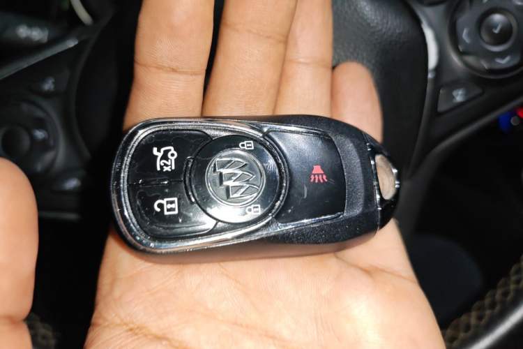 Used Buick Regal 2017 20T Elite Edition Vehicle Key
