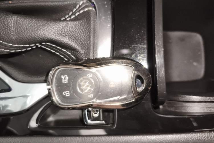 Used Buick Regal 2017 20T Elite Edition Vehicle Key