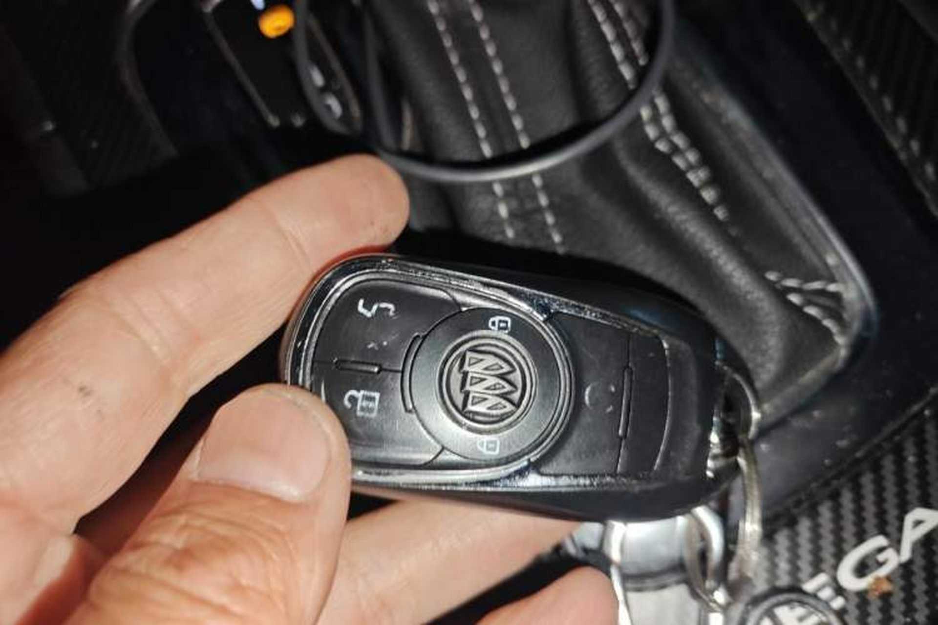 Used Buick Regal 2017 20T Elite Edition Vehicle Key