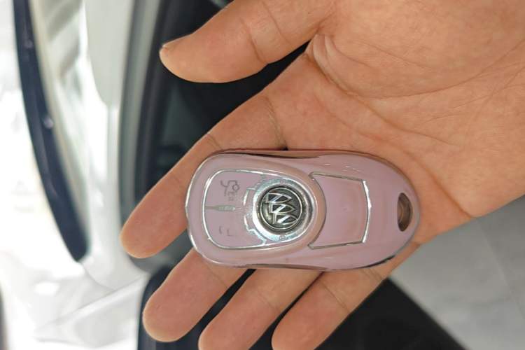 Used Buick Regal 2017 20T Luxury Model Vehicle Key