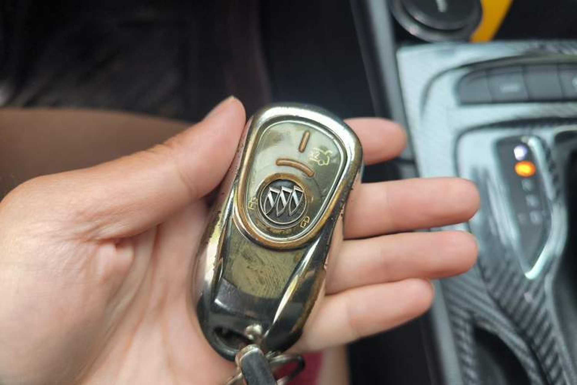 Used Buick Regal 2017 20T Luxury Model Vehicle Key