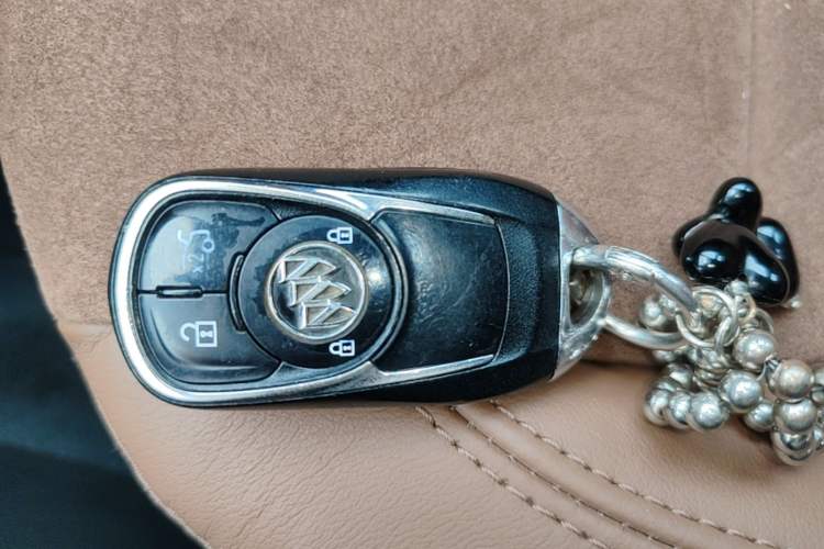 Used Buick Regal 2017 20T Elite Edition Vehicle Key