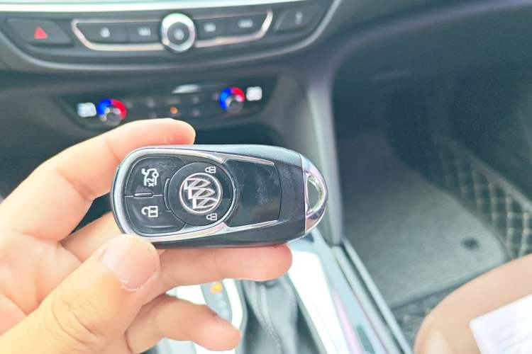 Used Buick Regal 2017 20T Elite Edition Vehicle Key