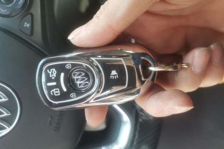 Used Buick Regal 2017 20T Elite Edition Vehicle Key