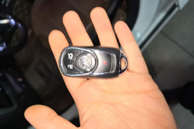Used Buick Regal 2017 28T Prestige Model Vehicle Key