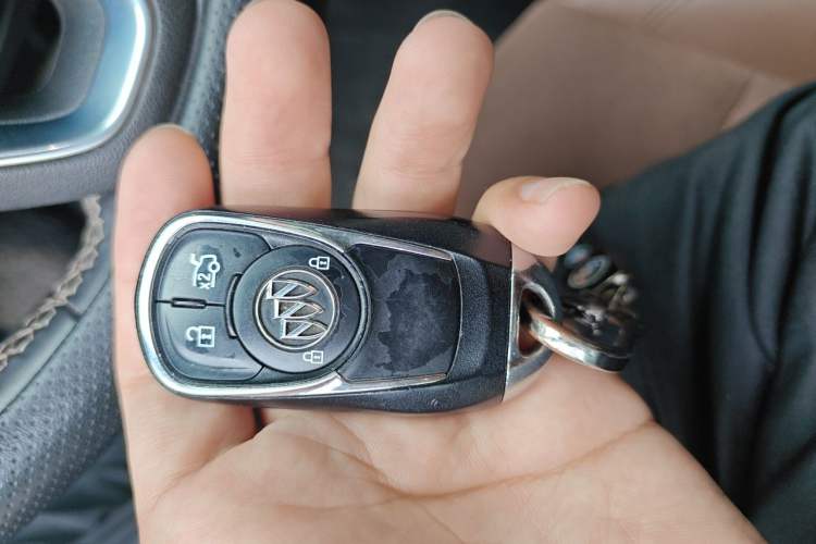 Used Buick Regal 2017 28T Luxury Edition Vehicle Key
