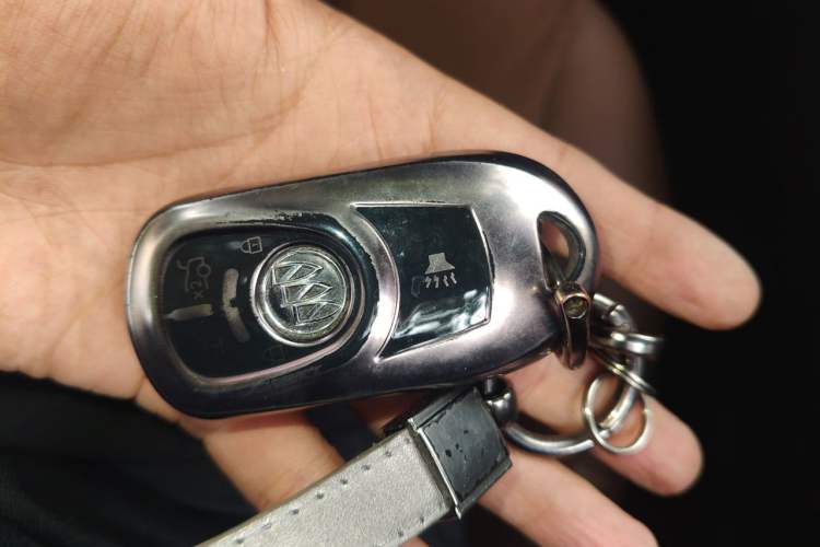 Used Buick Regal 2017 20T Luxury Model Vehicle Key