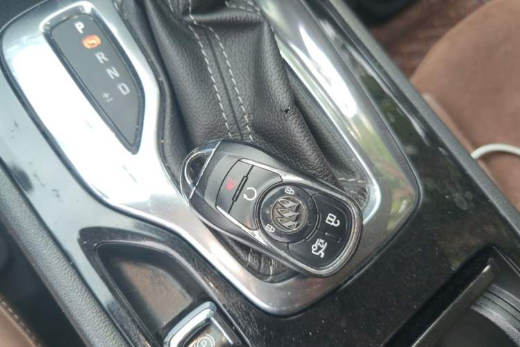 Used Buick Regal 2017 20T Elite Edition Vehicle Key