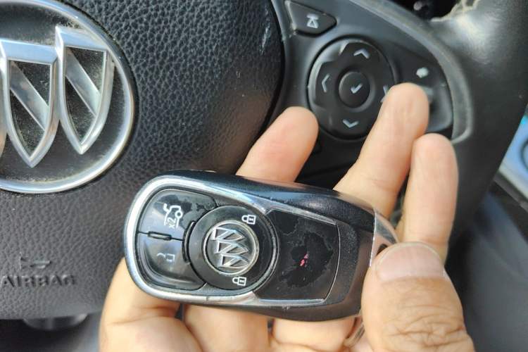 Used Buick Regal 2017 20T Elite Edition Vehicle Key