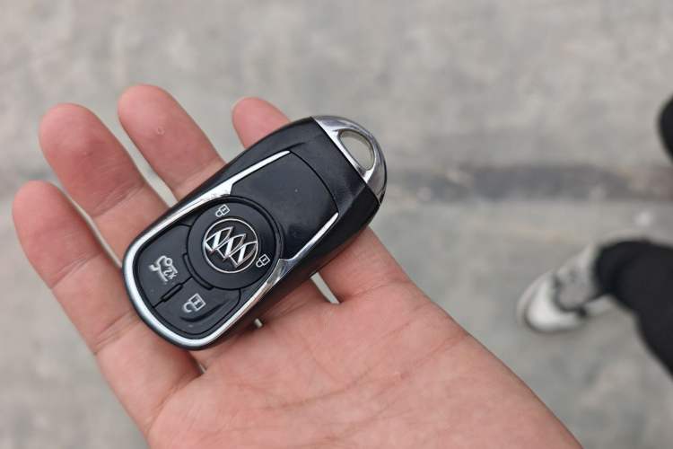 Used Buick Regal 2017 20T Elite Edition Vehicle Key