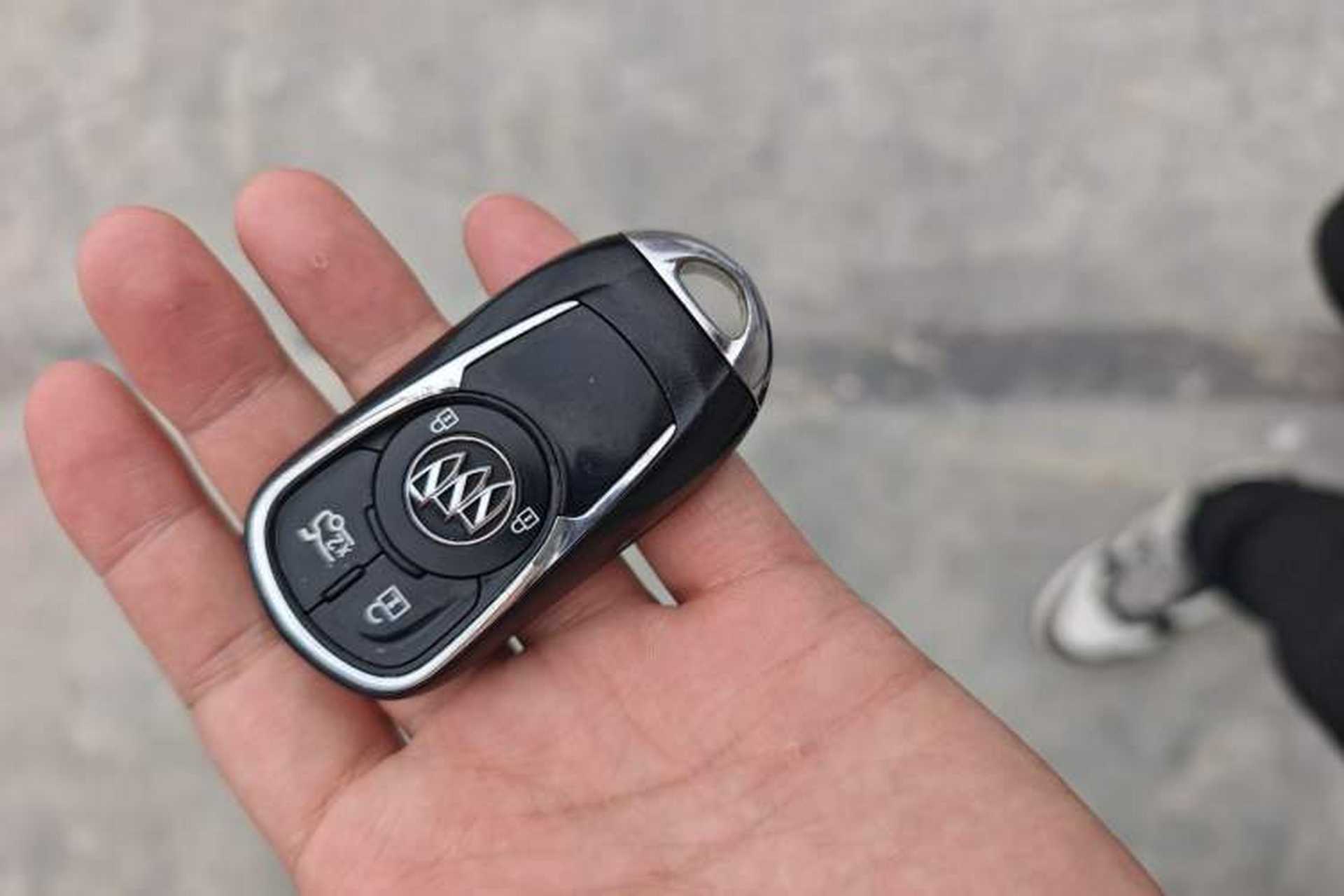 Used Buick Regal 2017 20T Elite Edition Vehicle Key