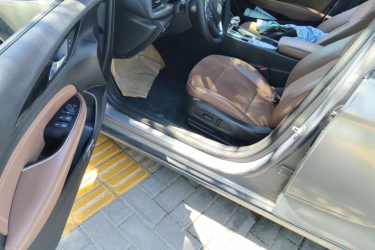 Used Buick Regal 2017 20T Elite Edition Driver Seat