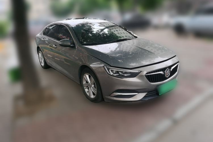 Used Buick Regal 2017 20T Luxury Model Front Right 45 Deg