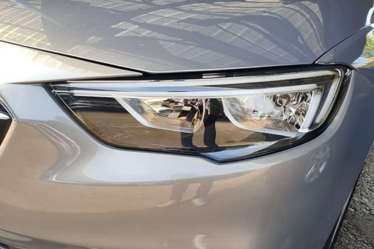 Used Buick Regal 2017 20T Elite Edition Left Front Headlight