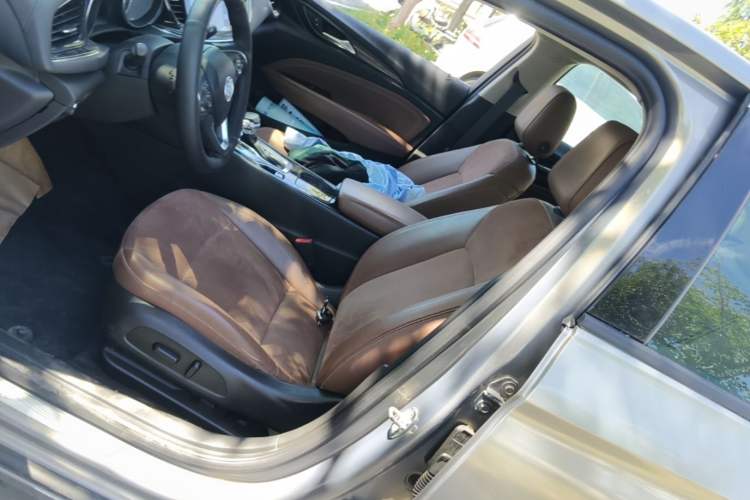 Used Buick Regal 2017 20T Elite Edition Left Front Seat