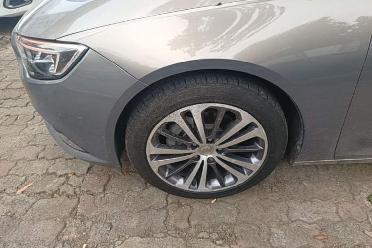 Used Buick Regal 2017 28T Luxury Edition Left Front Wheel Hub
