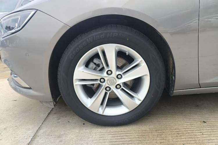 Used Buick Regal 2017 20T Luxury Model Left Front Wheel Hub