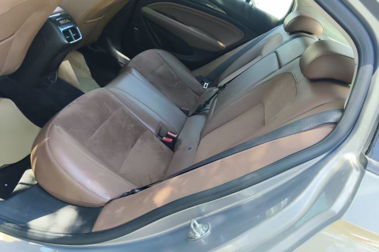 Used Buick Regal 2017 20T Elite Edition Left Rear Seat