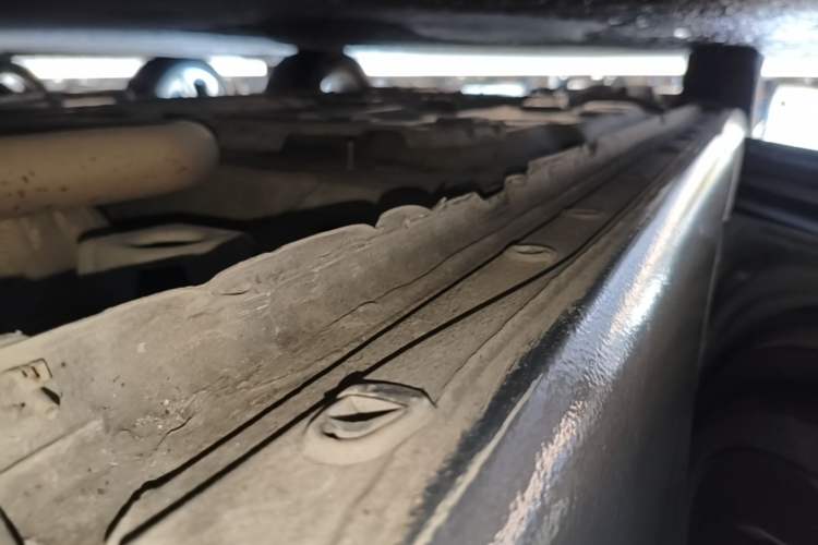 Used Buick Regal 2017 20T Elite Edition Left Side Sill