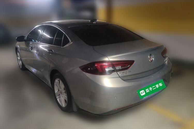 Used Buick Regal 2017 20T Elite Edition Rear Left 45 Deg