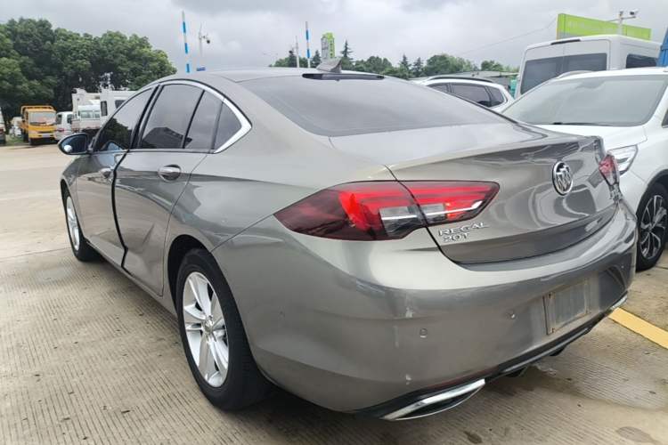 Used Buick Regal 2017 20T Luxury Model Rear Left 45 Deg