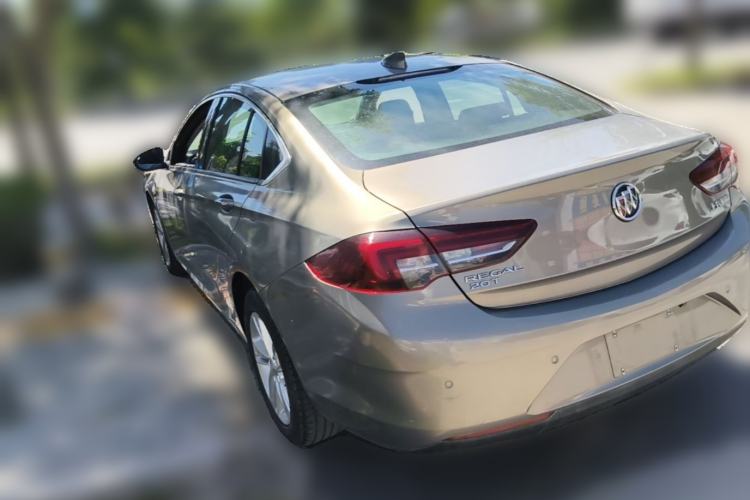 Used Buick Regal 2017 20T Elite Edition Rear Left 45 Deg