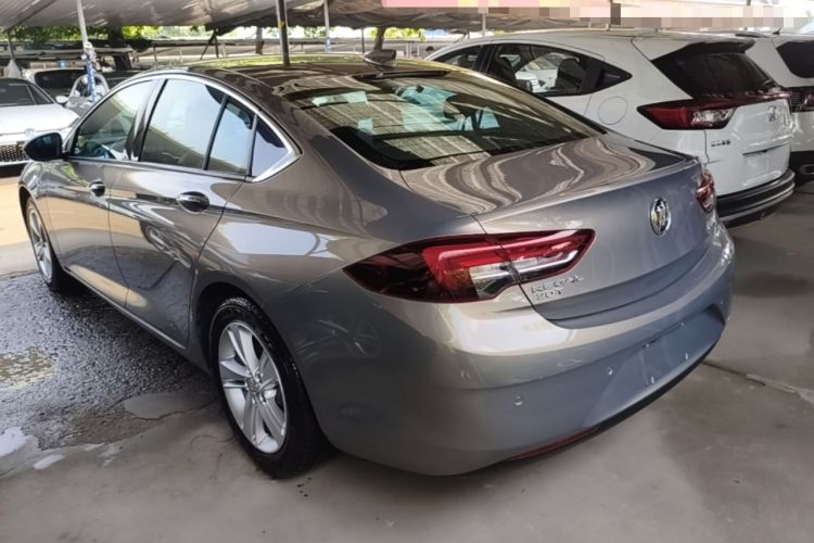 Used Buick Regal 2017 20T Elite Edition Rear Left 45 Deg