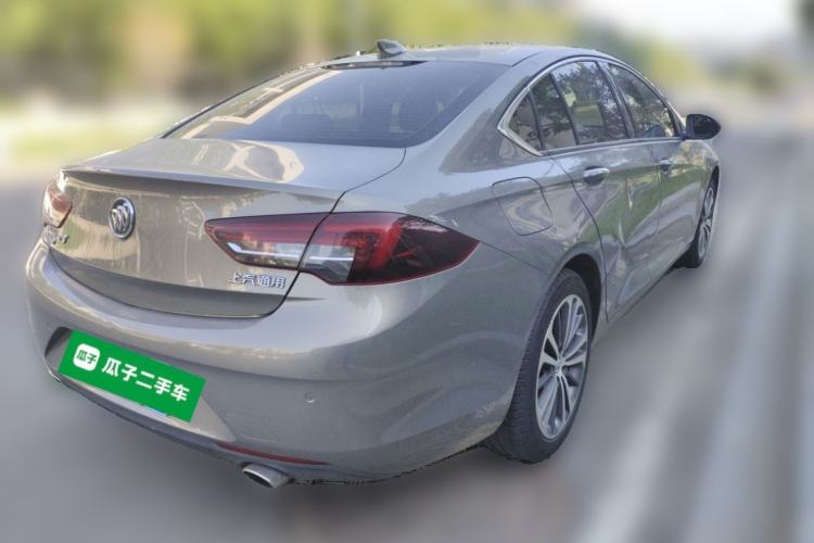 Used Buick Regal 2017 28T Luxury Edition Rear Right 45 Deg