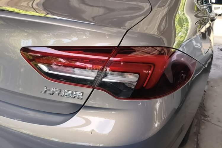 Used Buick Regal 2017 20T Elite Edition Right Rear Taillight