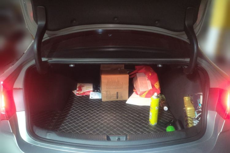 Used Buick Regal 2017 20T Elite Edition Trunk