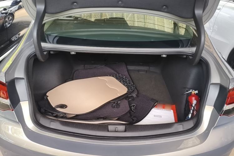 Used Buick Regal 2017 20T Elite Edition Trunk