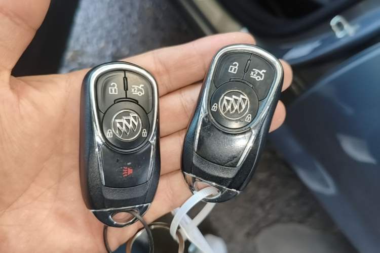 Used Buick Regal 2017 20T Elite Edition Vehicle Key