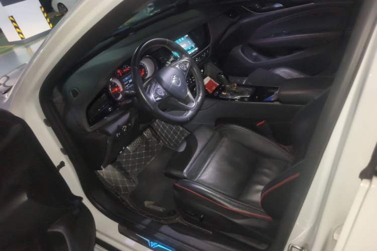 Used Buick Regal 2018 GS 28T CrossFire Limited Edition Left Front Seat