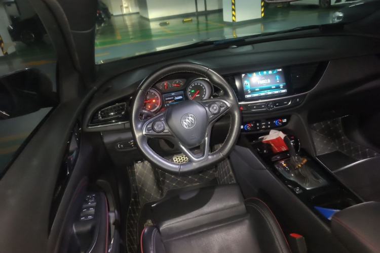 Used Buick Regal 2018 GS 28T CrossFire Limited Edition Steering Wheel