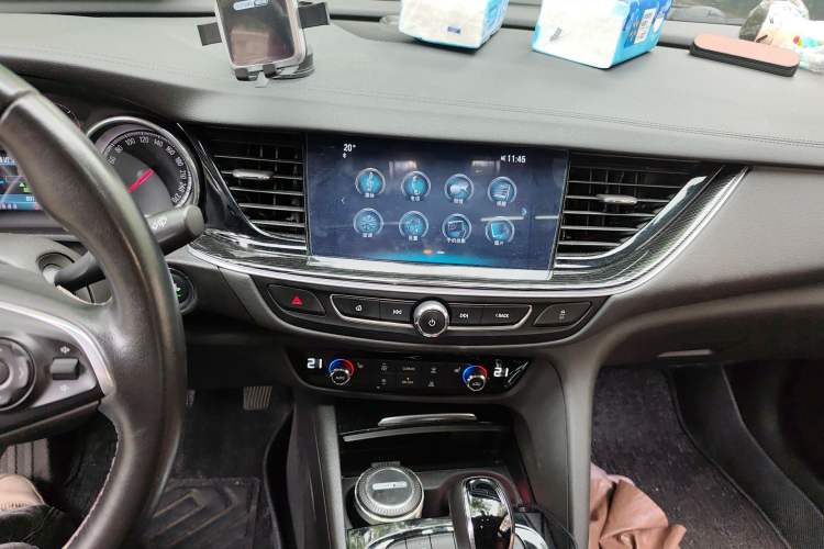 Used Buick Regal 2019 20T Elite Version China V Standard Audio And AC Panel