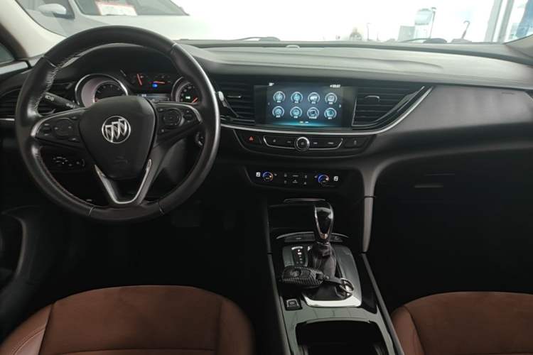 Used Buick Regal 2019 20T Elite Version China VI Standard Audio And AC Panel