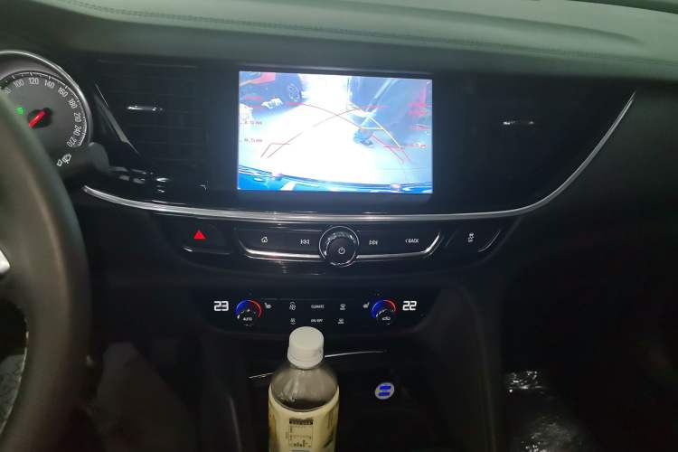 Used Buick Regal 2019 20T Elite Version China VI Standard Audio And AC Panel