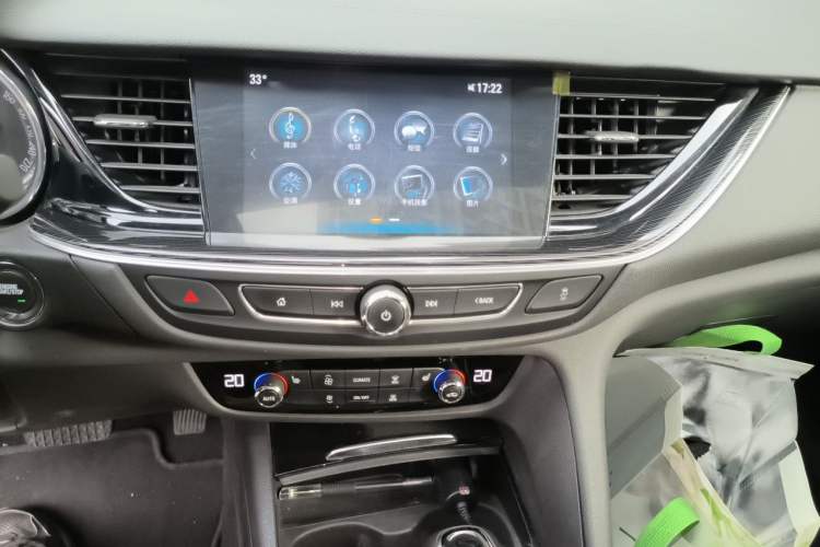 Used Buick Regal 2019 20T Elite Version China V Standard Audio And AC Panel