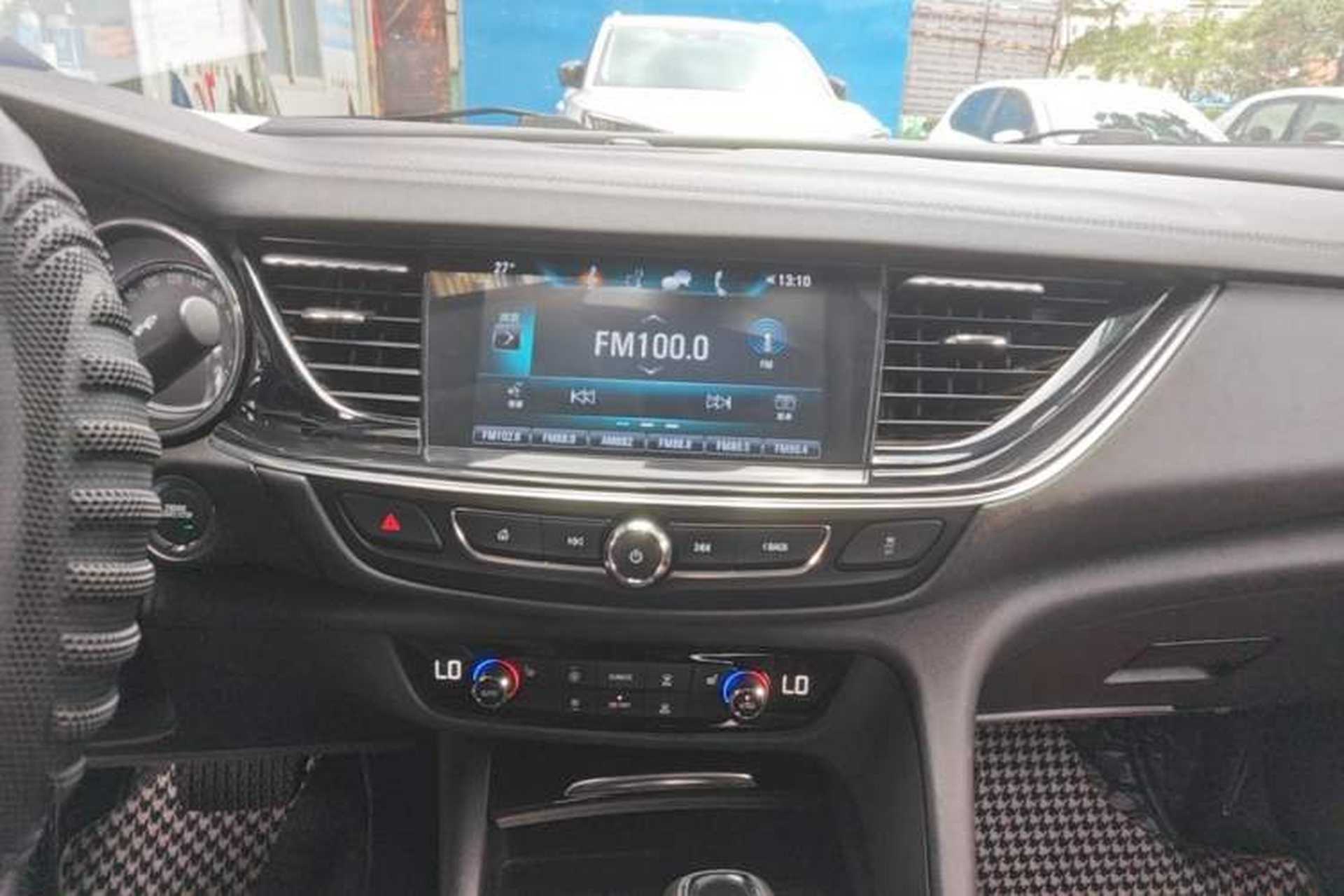 Used Buick Regal 2019 20T Elite Version China V Standard Audio And AC Panel