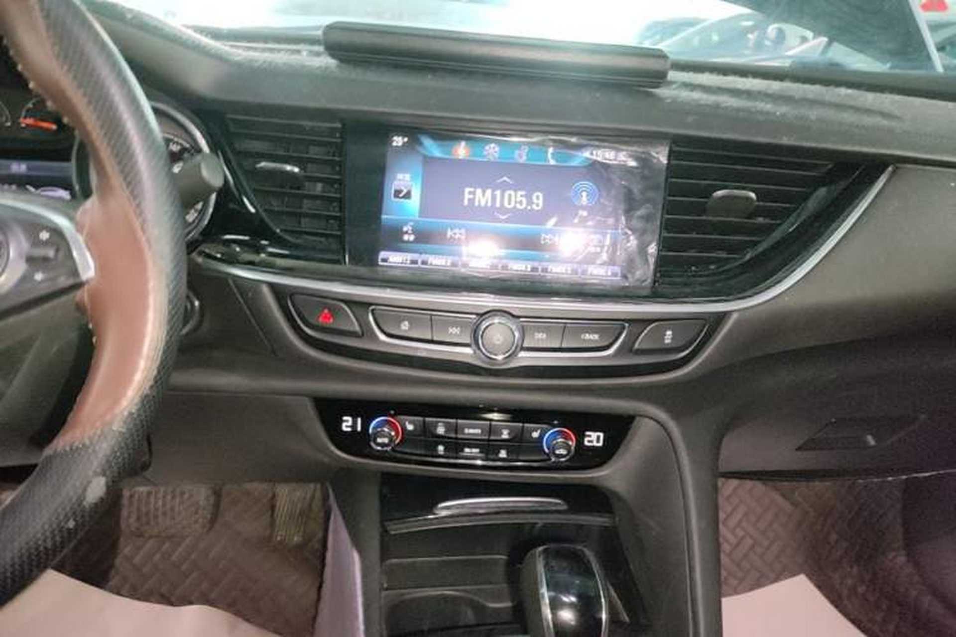 Used Buick Regal 2019 20T Luxury Model China VI Standard Audio And AC Panel