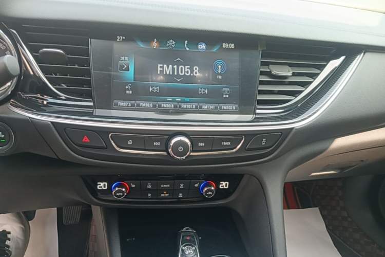 Used Buick Regal 2019 20T Elite Version China VI Standard Audio And AC Panel