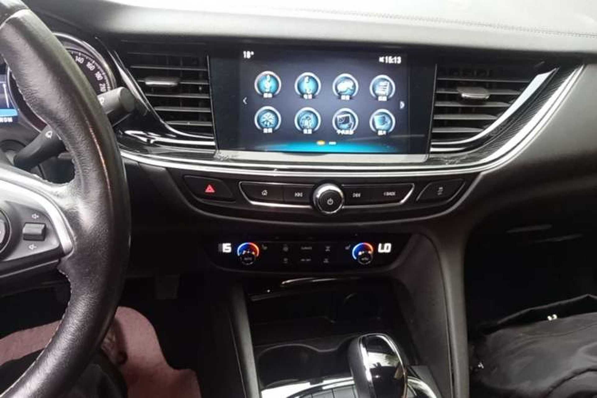 Used Buick Regal 2019 20T Elite Version China VI Standard Audio And AC Panel