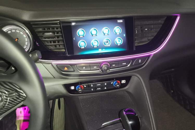 Used Buick Regal 2019 20T Elite Version China VI Standard Audio And AC Panel