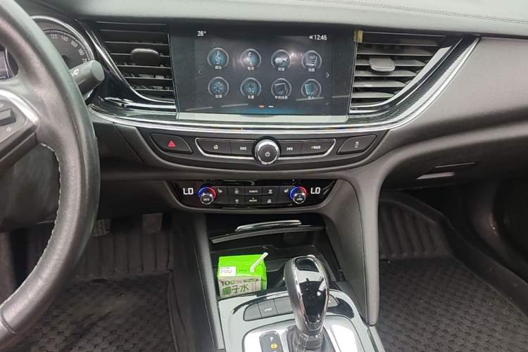 Used Buick Regal 2019 20T Elite Version China VI Standard Audio And AC Panel