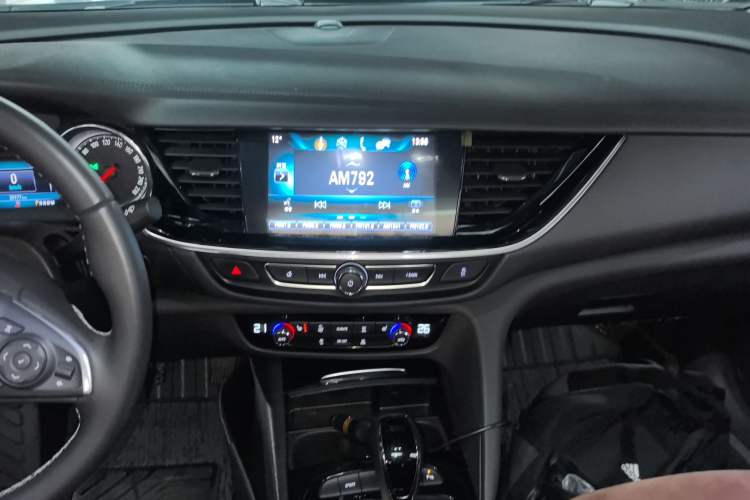 Used Buick Regal 2019 Revised 20T Luxury Version China VI Standard Audio And AC Panel