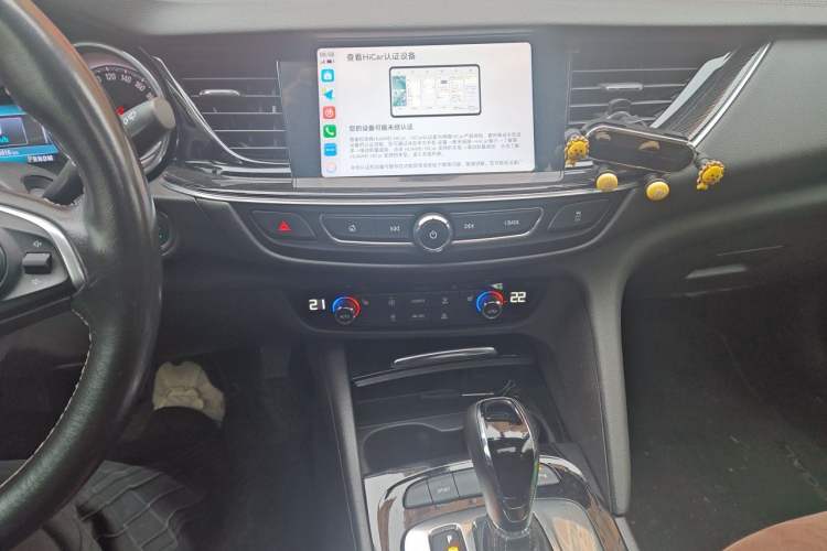 Used Buick Regal 2019 20T Elite Version China VI Standard Audio And AC Panel