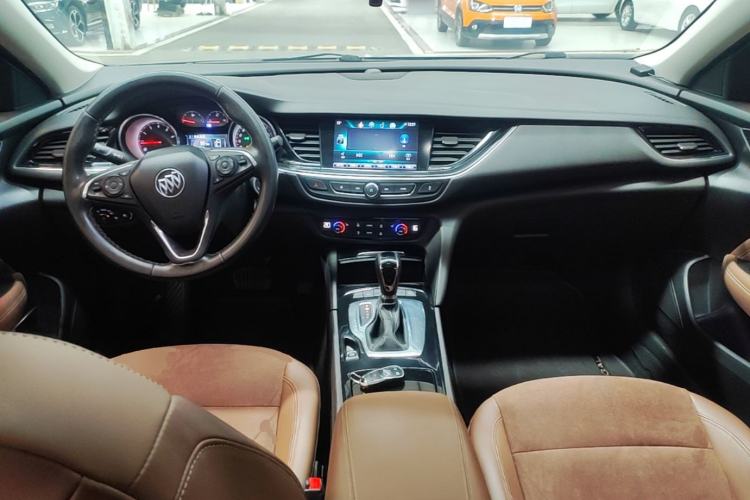 Used Buick Regal 2019 20T Elite Version China V Standard Center Console