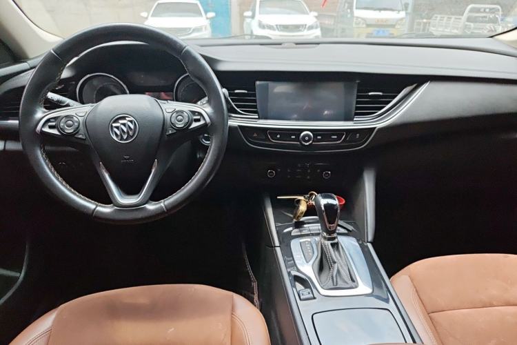 Used Buick Regal 2019 20T Elite Version China VI Standard Center Console