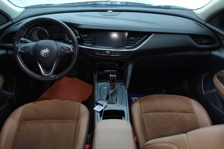 Used Buick Regal 2019 20T Elite Version China VI Standard Center Console
