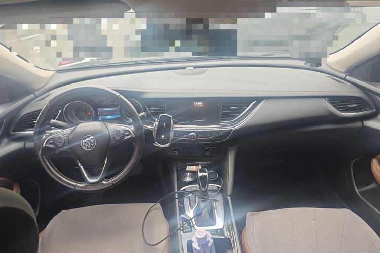 Used Buick Regal 2019 20T Elite Version China V Standard Center Console